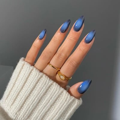 unghie blu aura nails inverno 2024